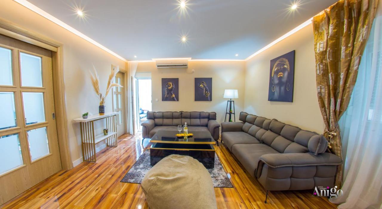 Luxury Apartment Black And Gold Mostar Eksteriør bilde