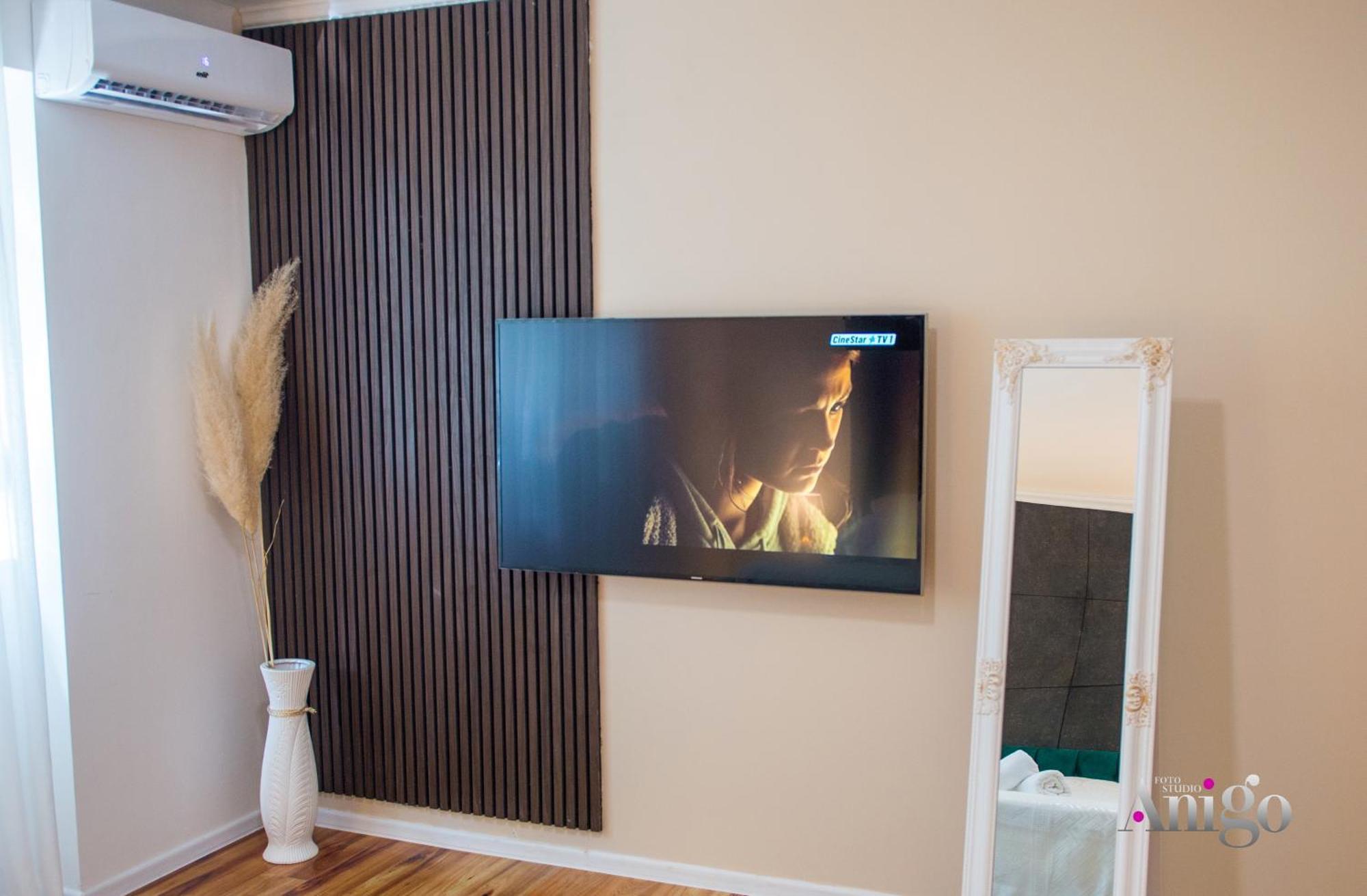 Luxury Apartment Black And Gold Mostar Eksteriør bilde
